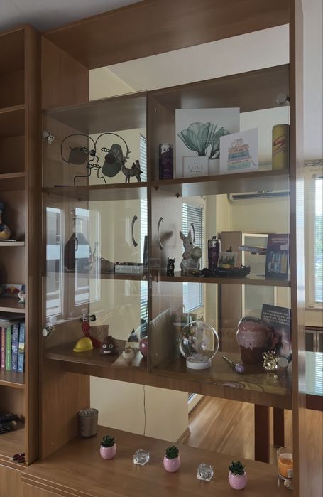 Секция и етажрка с шкаф