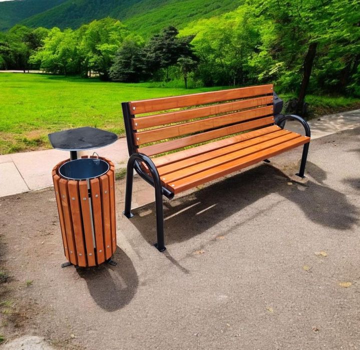 Foișoare,  banci si coșuri se gunoi