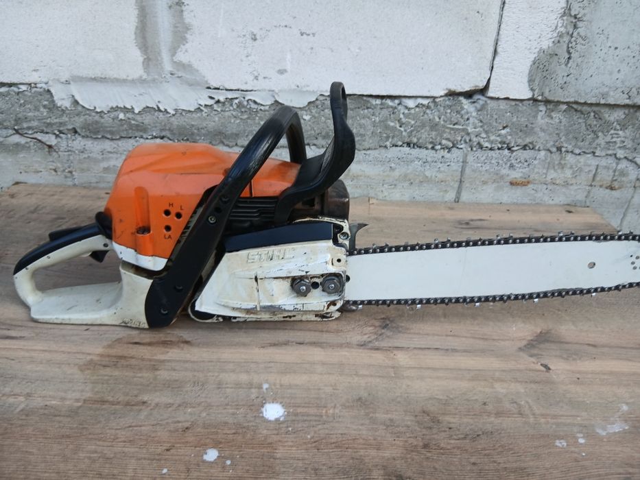 Vând stihl MS 362