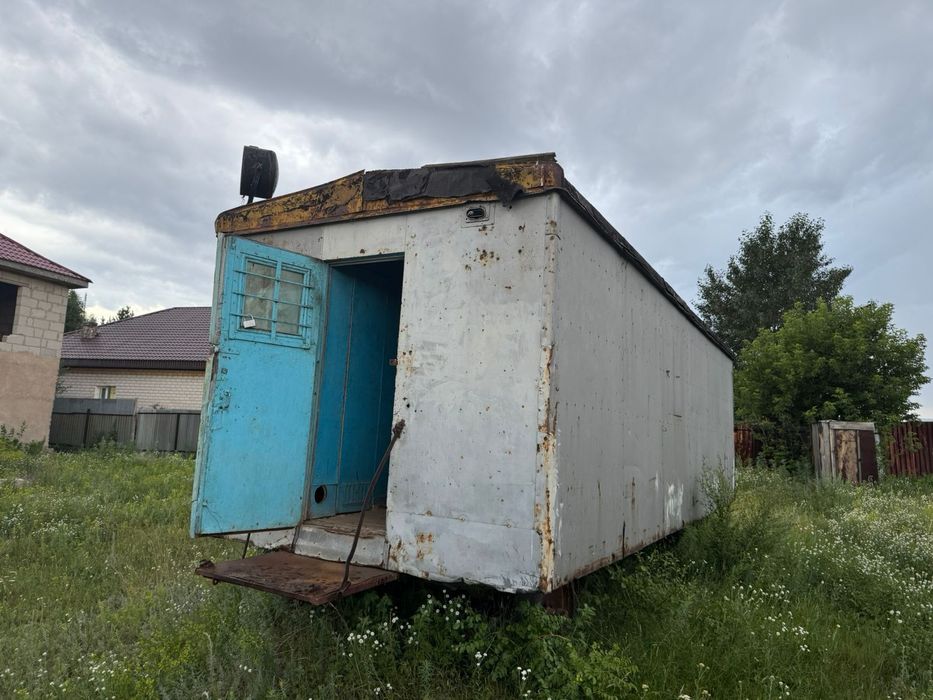 Вагон на колёсах