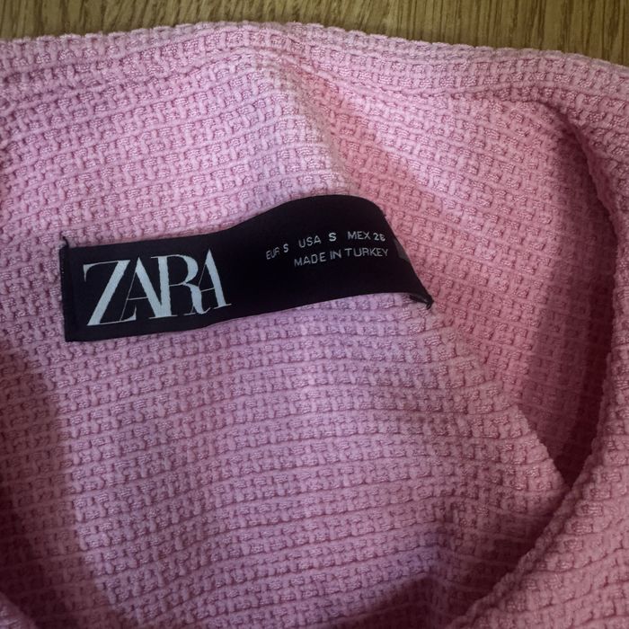 Дамски сет Zara - пола- панталон  и къса жилетка