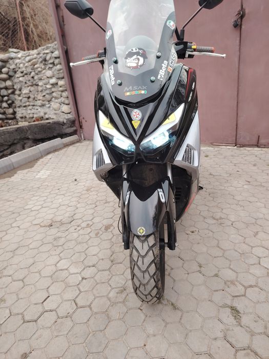 Продаю  N max мопед