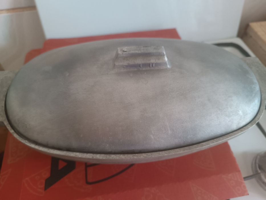 Продам утятницу небольшую