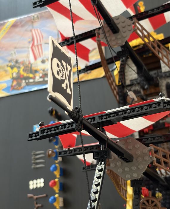 Lego 6285 Black Seas Barracuda