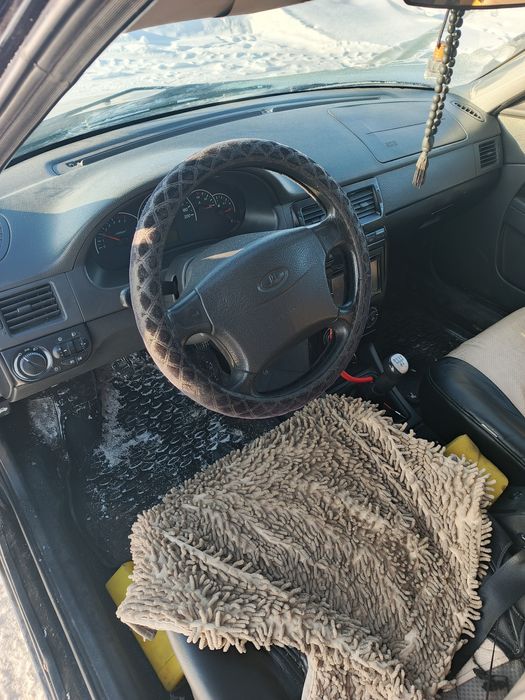 Продам приору. 12 год. Пробег218.