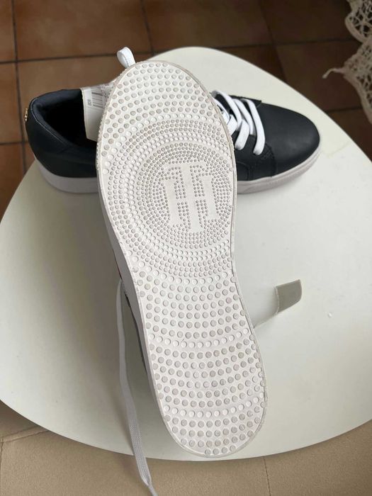 Сникърси tommy hilfiger