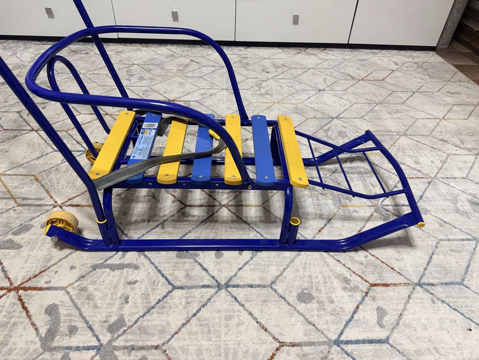 Продам санки детские