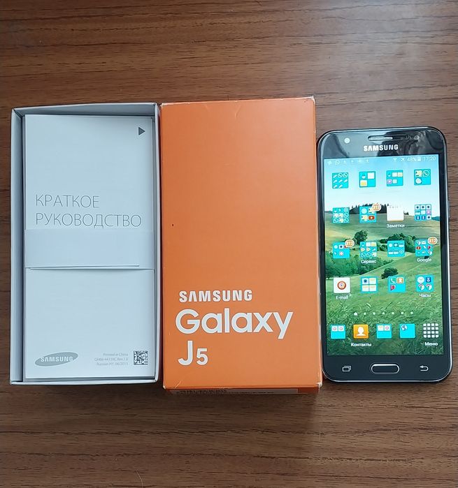Смартфон SAMSUNG Galaxy J5