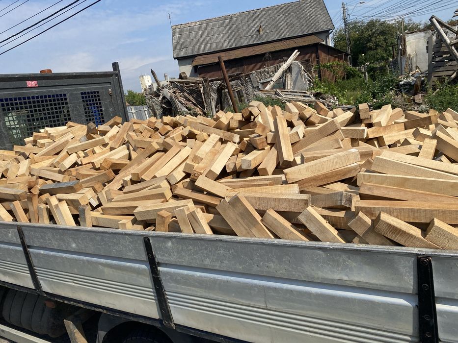 Lemne de foc la palet fag