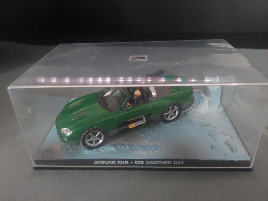 Altaya Eon 1/43 Jaguar XKR Die Another Day 007