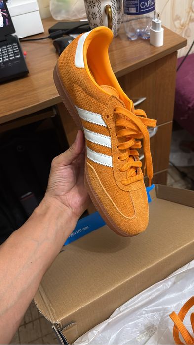 Продам adidas samba новые