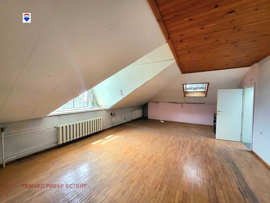 Продава се Мезонет в Русе, Център - 270 кв.м за 1032 €/кв.м - Снимка #1