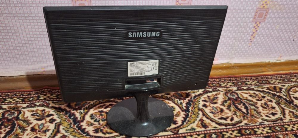 Монитор Samsung рабочий