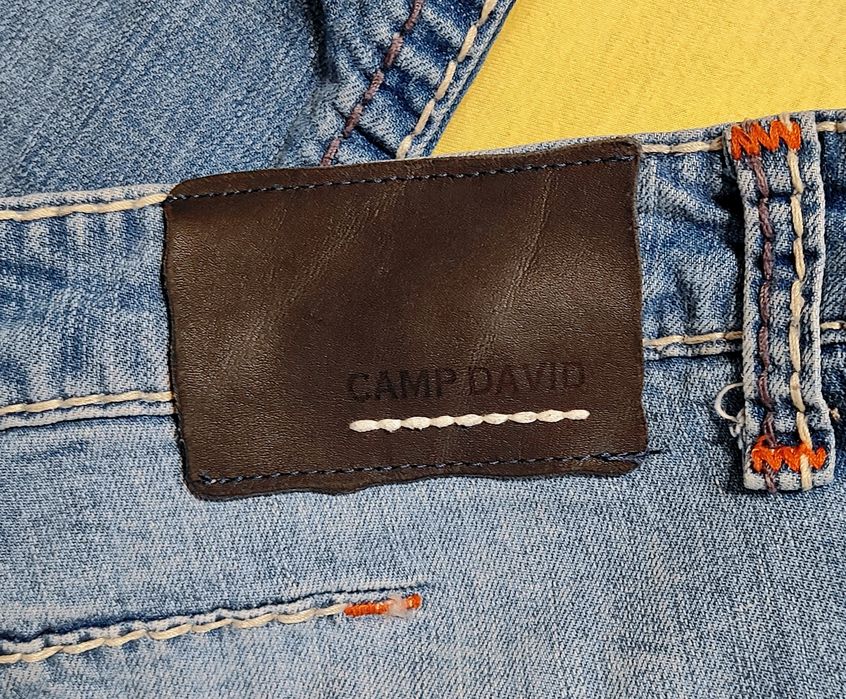 Blugii Camp David.
