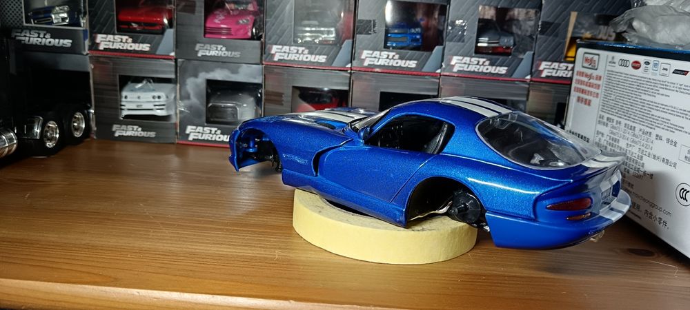 Dodge viper gts maisto