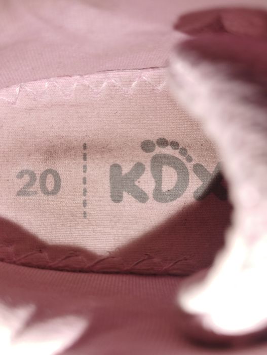 Детские кросовки на девочку