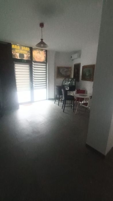 Spatiu comercial de vânzare de  închiriere zona micro 14