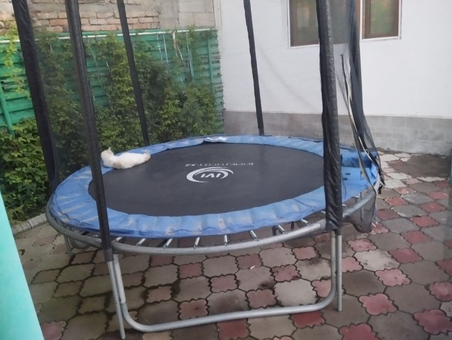 Продам срочно батут