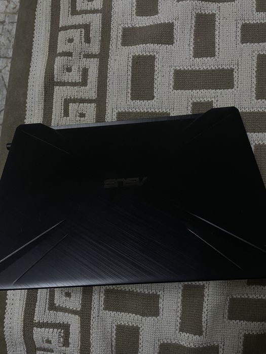 Продам игровой ноутбук