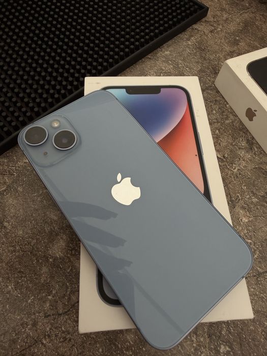 Продаю Iphone 14
