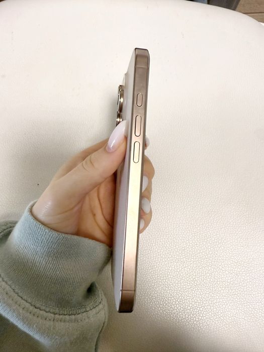 Внос от САЩ - iPhone 16 Pro 256GB Desert Titanium – Отлично състояние