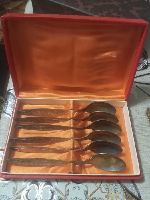 Продается новый подарочный набор мельхиоровый чайных ложек