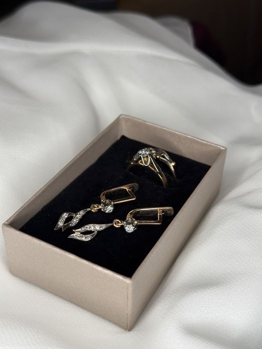 Златен руски сет жълто и бело злато и диаманти