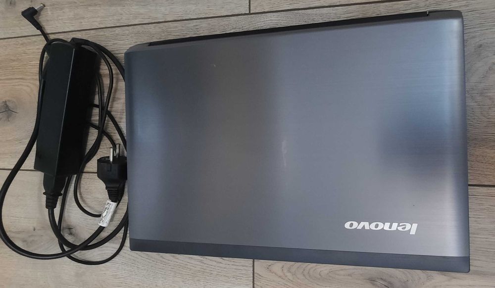 Notebook Lenovo V570C в рабочем состоянии
