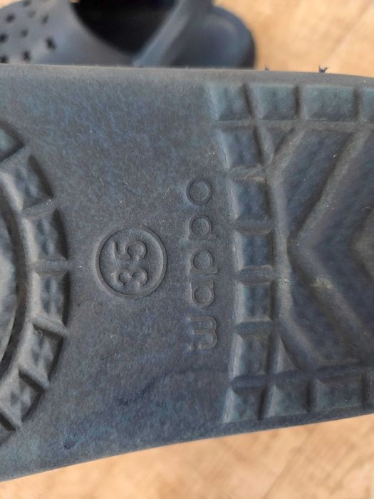 Шлепки- сланцы ( кроксы) р35.