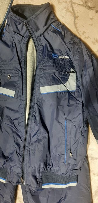 Спортивный костюм на мальчика тёплый двухстароний размер от 135 до 140