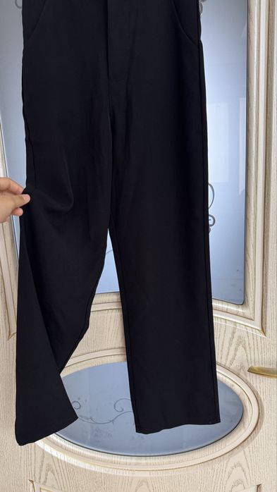 Классические чёрные брюки