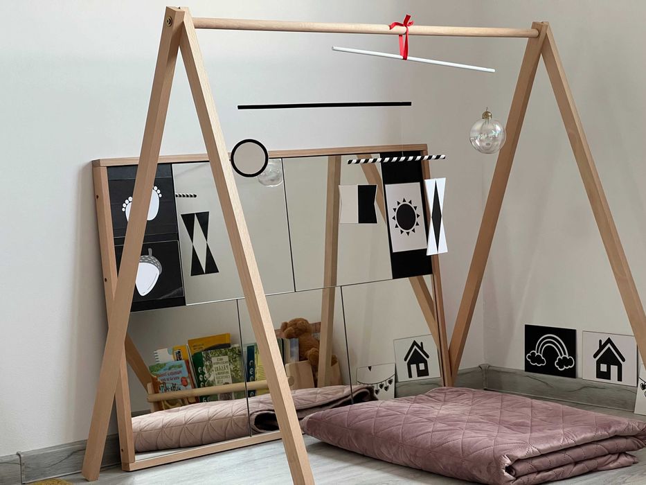 Baby Gym. Jucarii Montessori pentru Bebelusi. Baby Movement Area.