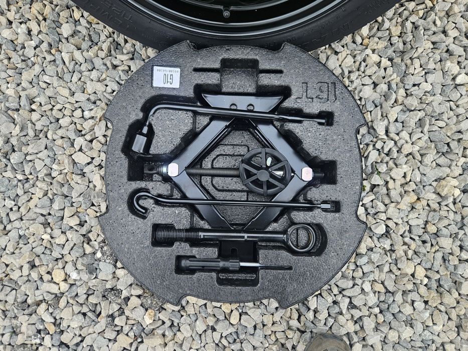 Резервна гума/Патерица комплект за Kia Ceed 2023г