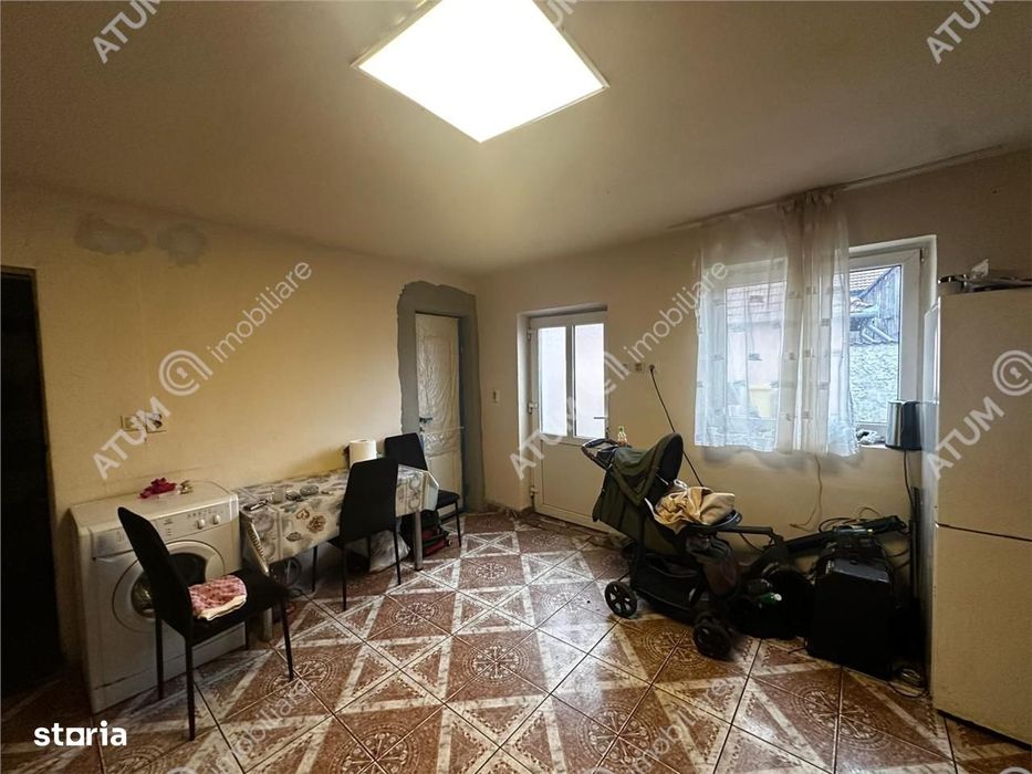 Casa individuala si teren de 863 mp in Cristian zona Primarie
