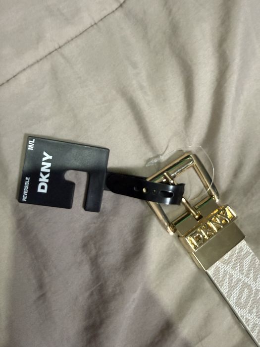 Колан DKNY с две лица