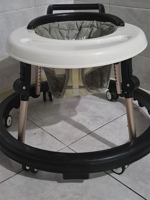 Продаётся ходунок.