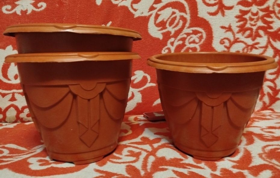 Большие цветочные горшки
