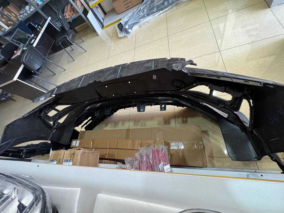 BYD E2 Бампер передный оригинал