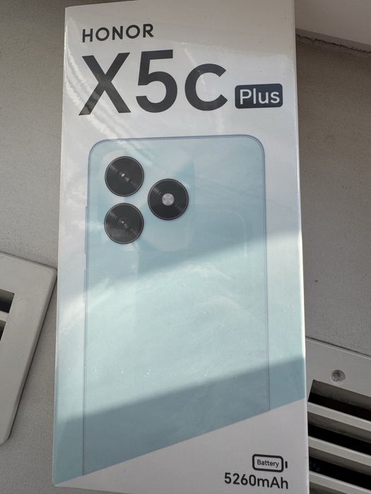 смартфон новый  Honor  X5 c  plus