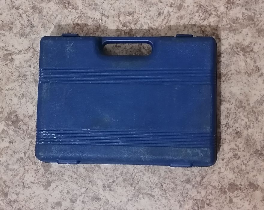 Набор разных ключей для авто