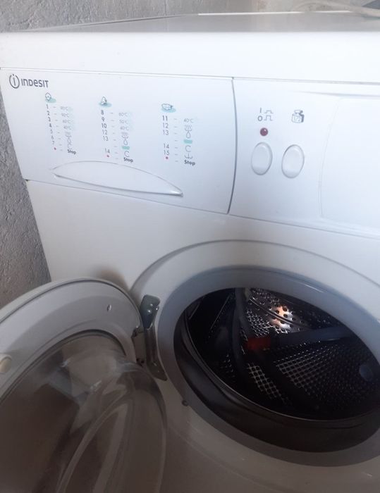 Пералня Индезит WG 421 TX