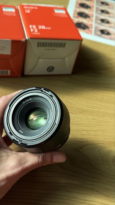 Два обектива за Sony