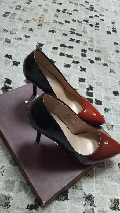 Туфли 4000 тенге