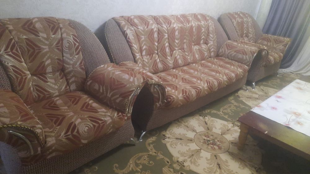 Продам диван +2 кресла