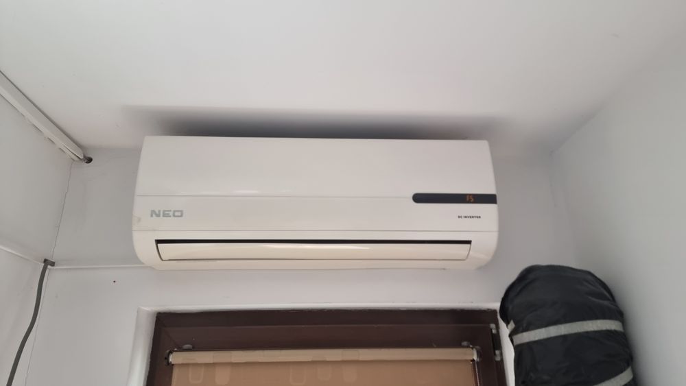 Aer condiționat NEO DC Inverter 12000 BTU – complet – compresor defect