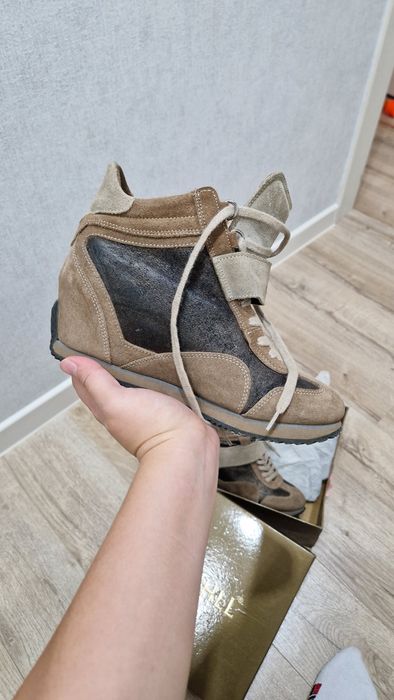 Осенняя обувь, сникерсы