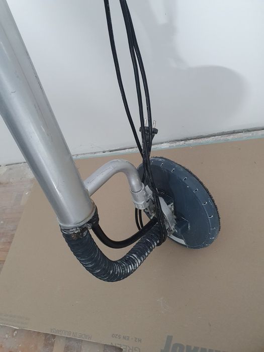 Шлайфмашина Жираф за стени и тавани