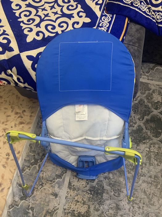 Продам шезлонг детский