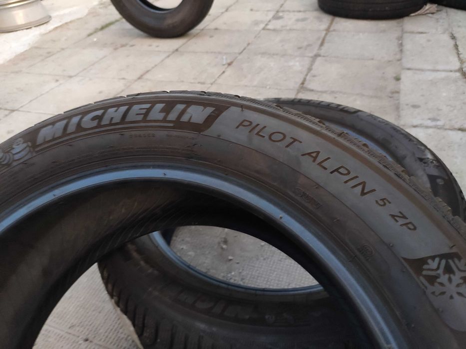 2бр Зимни Гуми 245 50 19 - Michelin - Runflat