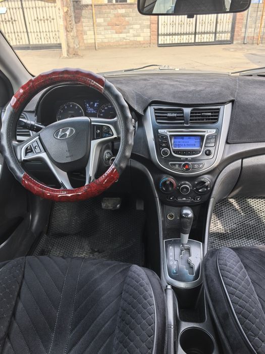 Продам Hyundai accent 2013